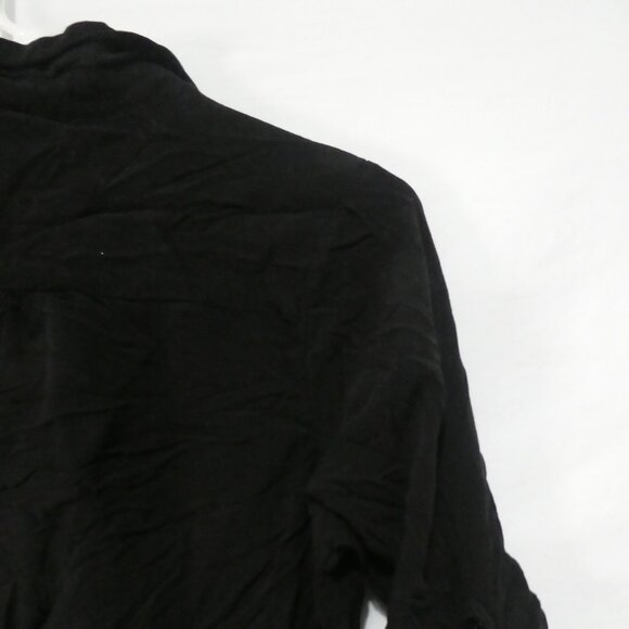 MAJORA | large | Black Button-Up Shirt | Scrunched Roll Tab Sleeves | Pockets - Picture 13 of 16
